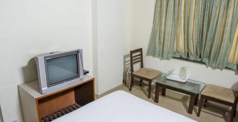 Hotel Ace Residency Bombay Eksteriør billede